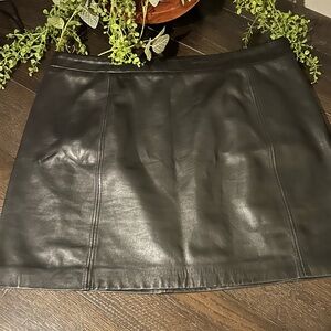 Hobbs London (Annabelle ) 100% Sheep Leather Skirt. Size 14
